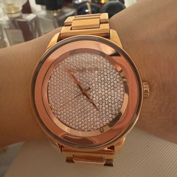 Michael Kors Watch - Picture 6 of 7